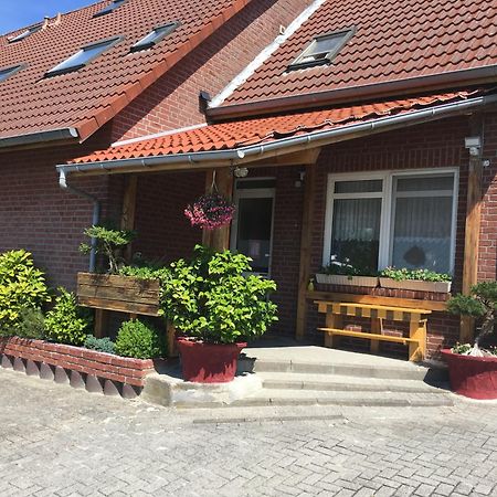 Garni Hotel-Pension Holum Нойхарлингерзийл Екстериор снимка