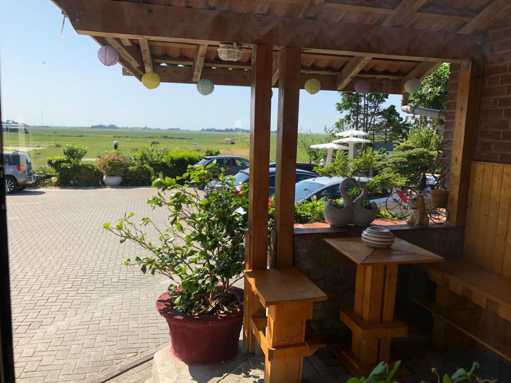 Garni Hotel-Pension Holum Нойхарлингерзийл Екстериор снимка