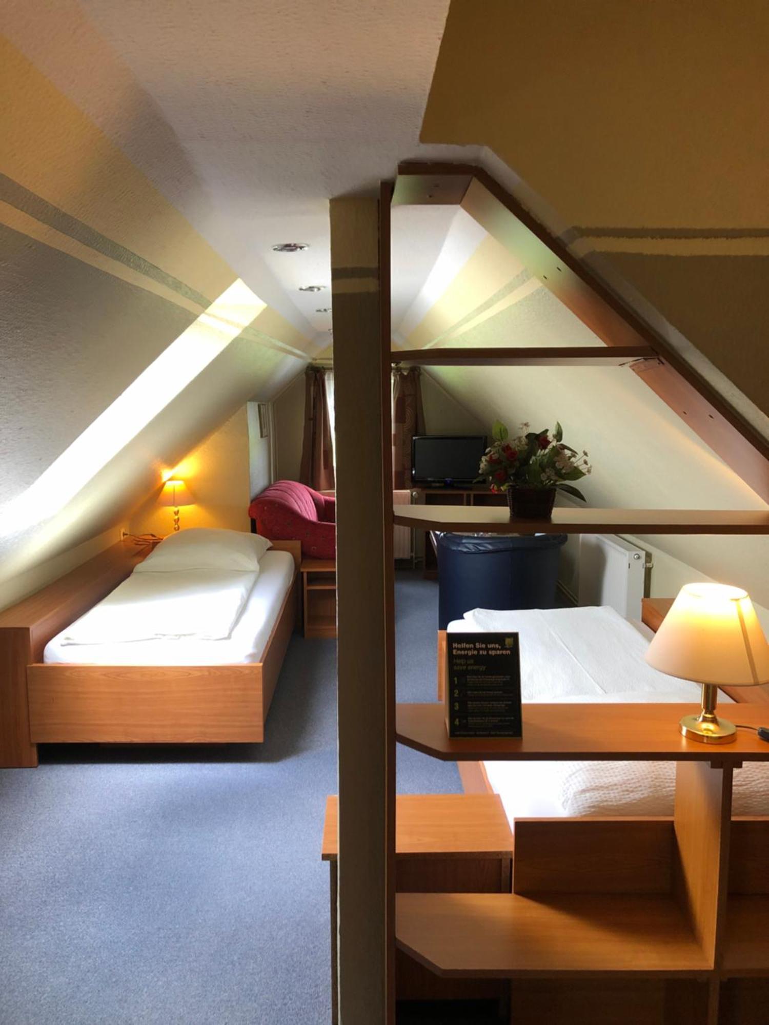 Garni Hotel-Pension Holum Нойхарлингерзийл Екстериор снимка